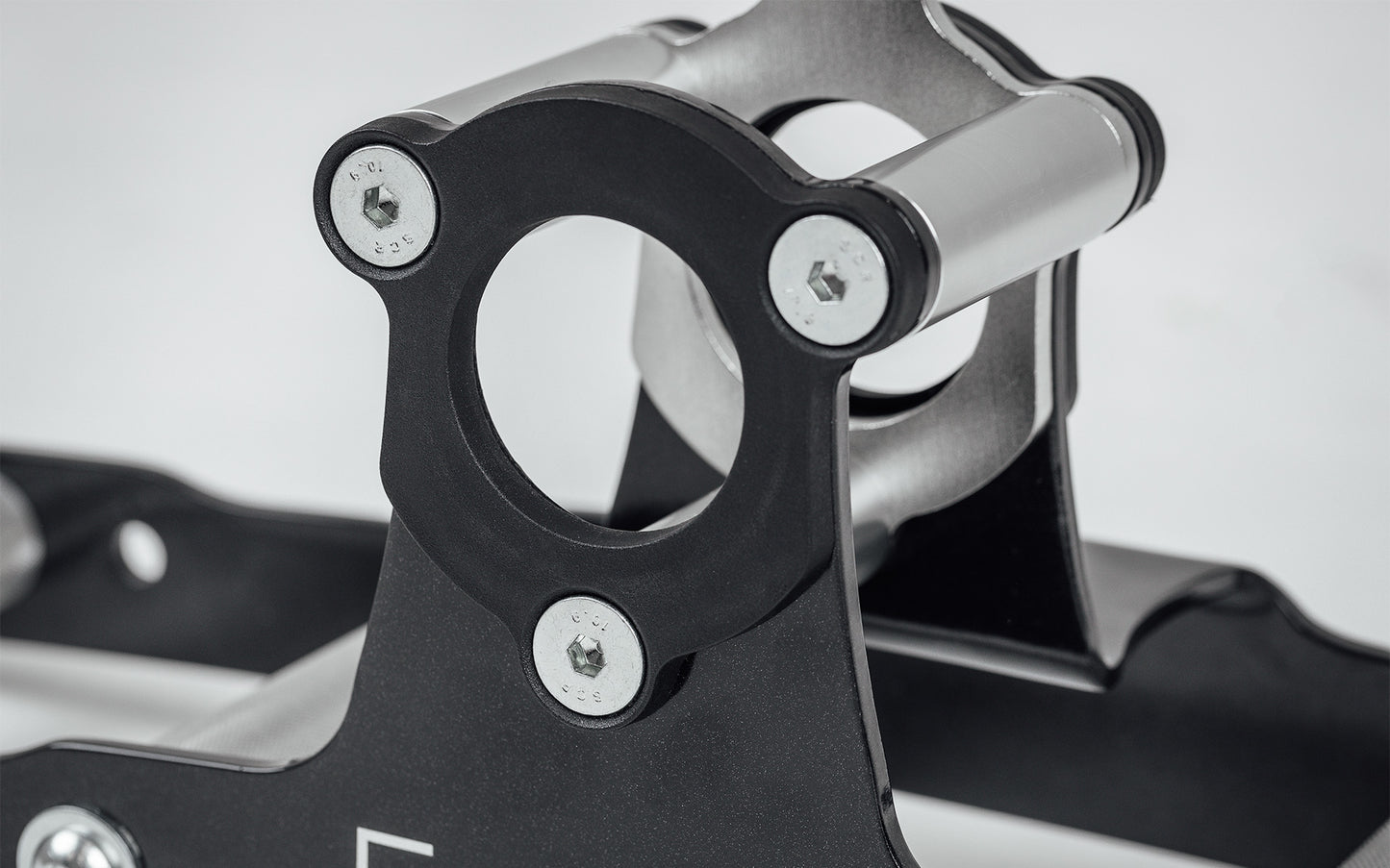 REP® x Kleva Built® Atlas™ Multi-Grip Cable and Landmine Attachment